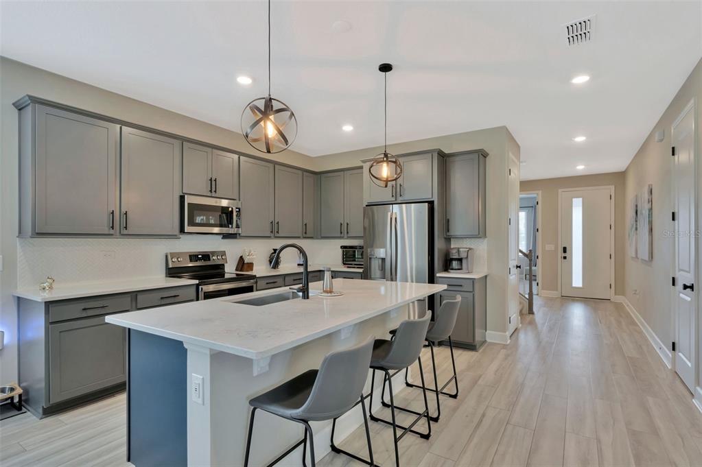 St Cloud, Florida, 34772, United States, 5 Bedrooms Bedrooms, ,3 BathroomsBathrooms,Residential,For Sale,1970821