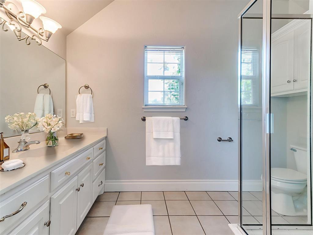 Choctaw, Oklahoma, 73020, United States, 4 Bedrooms Bedrooms, ,5 BathroomsBathrooms,Residential,For Sale,1978784