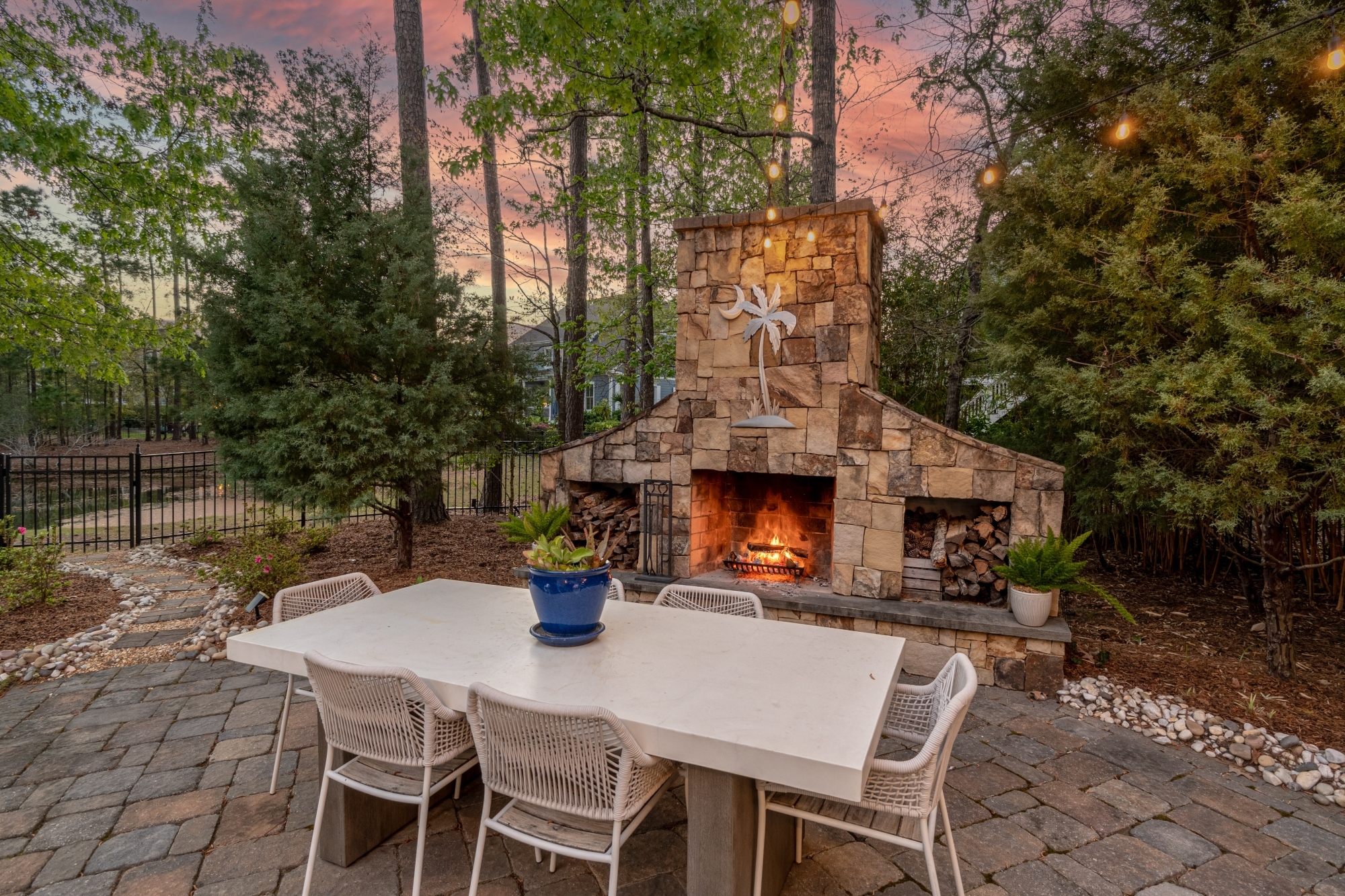  2120 Malcolm Road - 物件實景