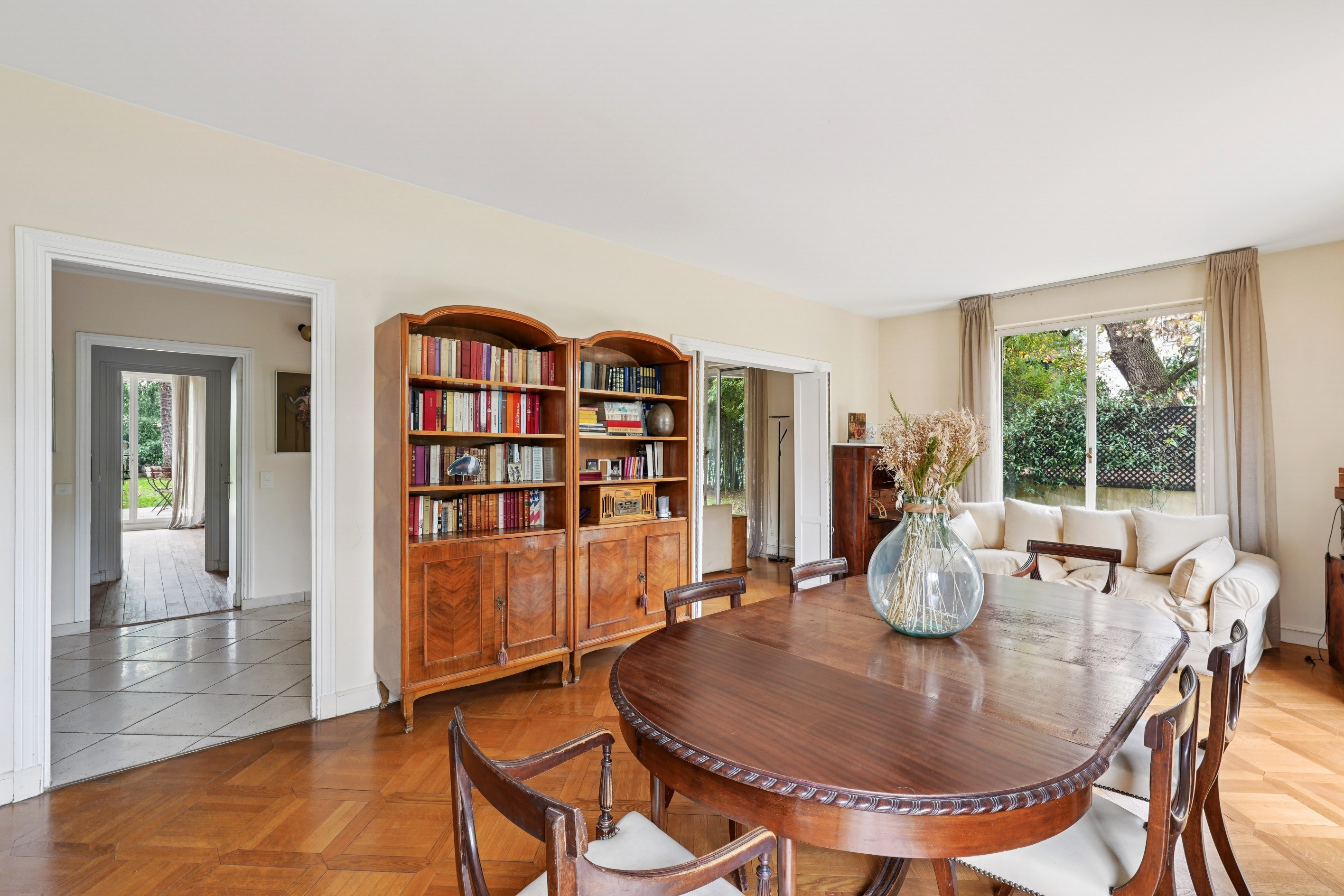  Exceptional Garden-Level Apartment – 194 sq.m with a 752 sq.m South-Facing Priv… - 物件實景