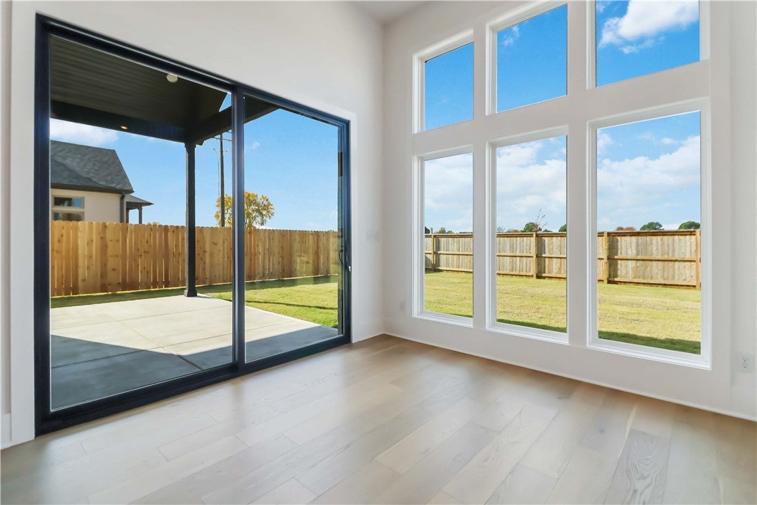 Bentonville, Arkansas, 72713, United States, 4 Bedrooms Bedrooms, ,3 BathroomsBathrooms,Residential,For Sale,1989586