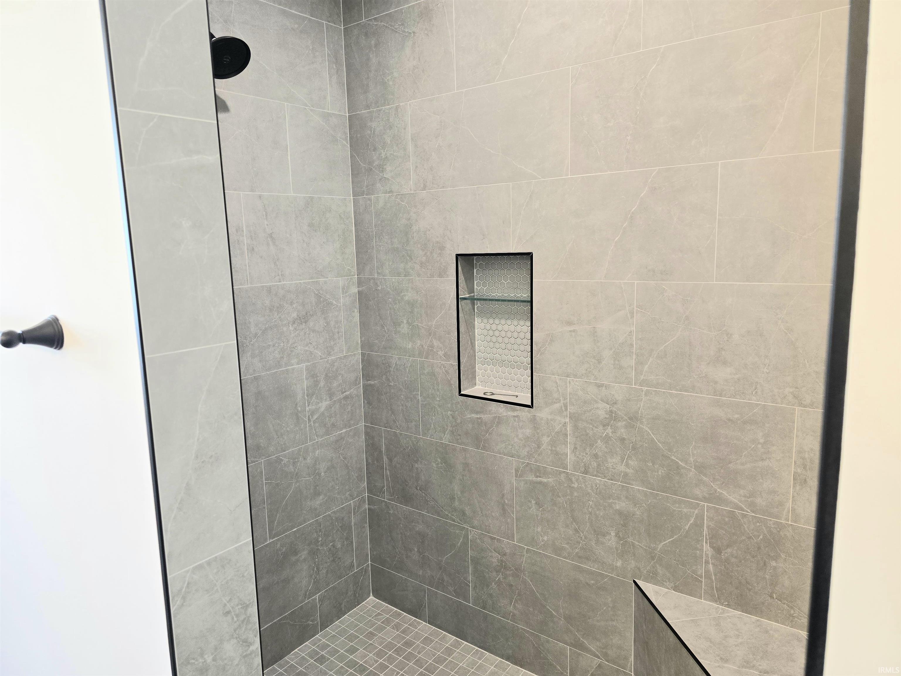 Fort Wayne, Indiana, 46818, United States, 3 Bedrooms Bedrooms, ,2 BathroomsBathrooms,Residential,For Sale,1980943