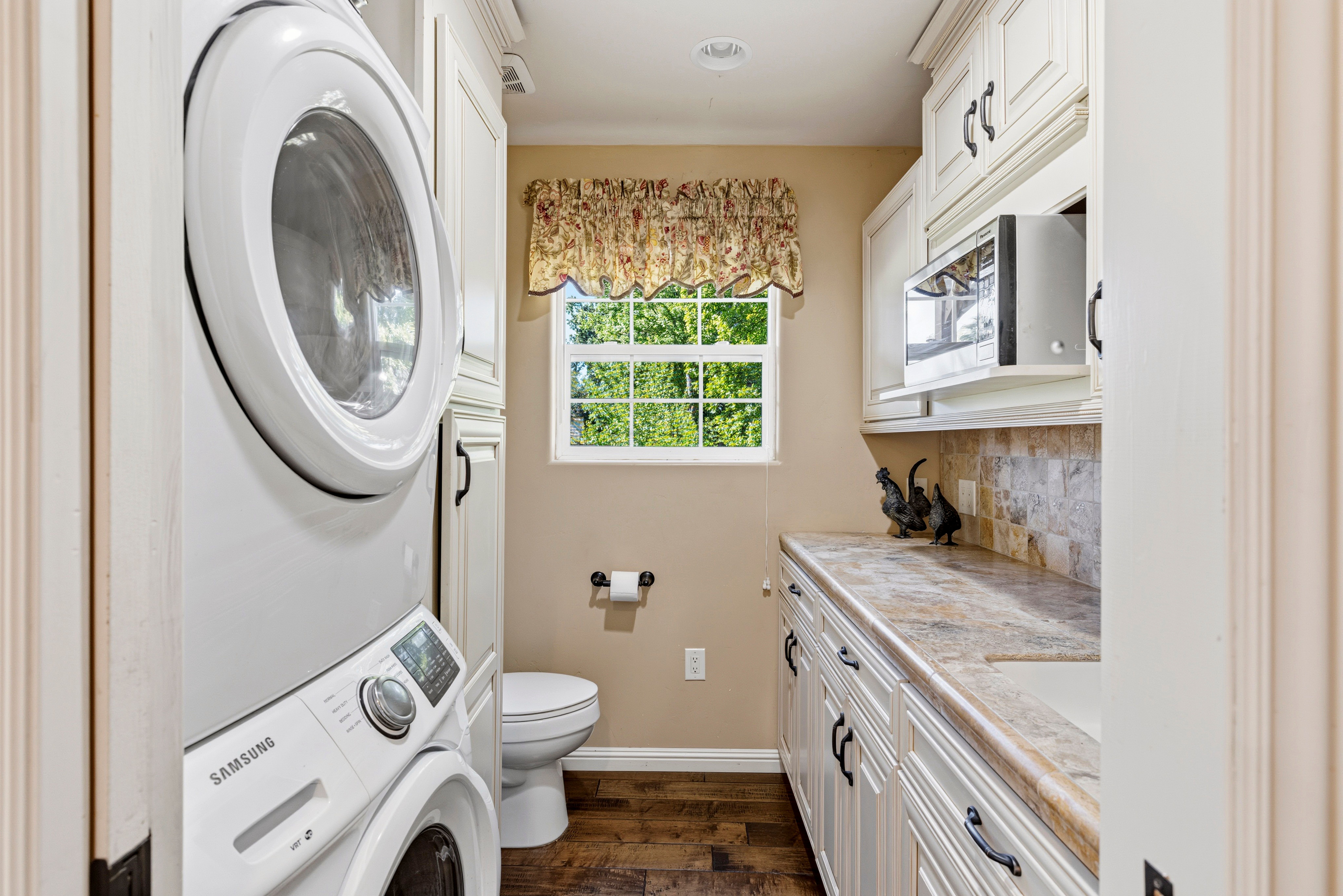  8723 Phoenix Avenue, Fair Oaks, CA 95628 - 物件實景