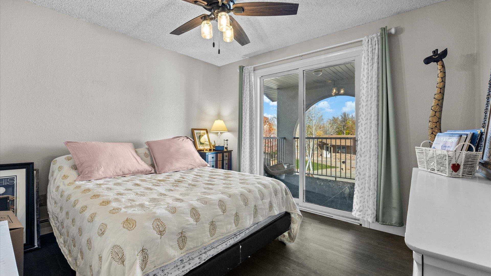 Grand Junction, Colorado, 81506, United States, 6 Bedrooms Bedrooms, ,3 BathroomsBathrooms,Residential,For Sale,1994905