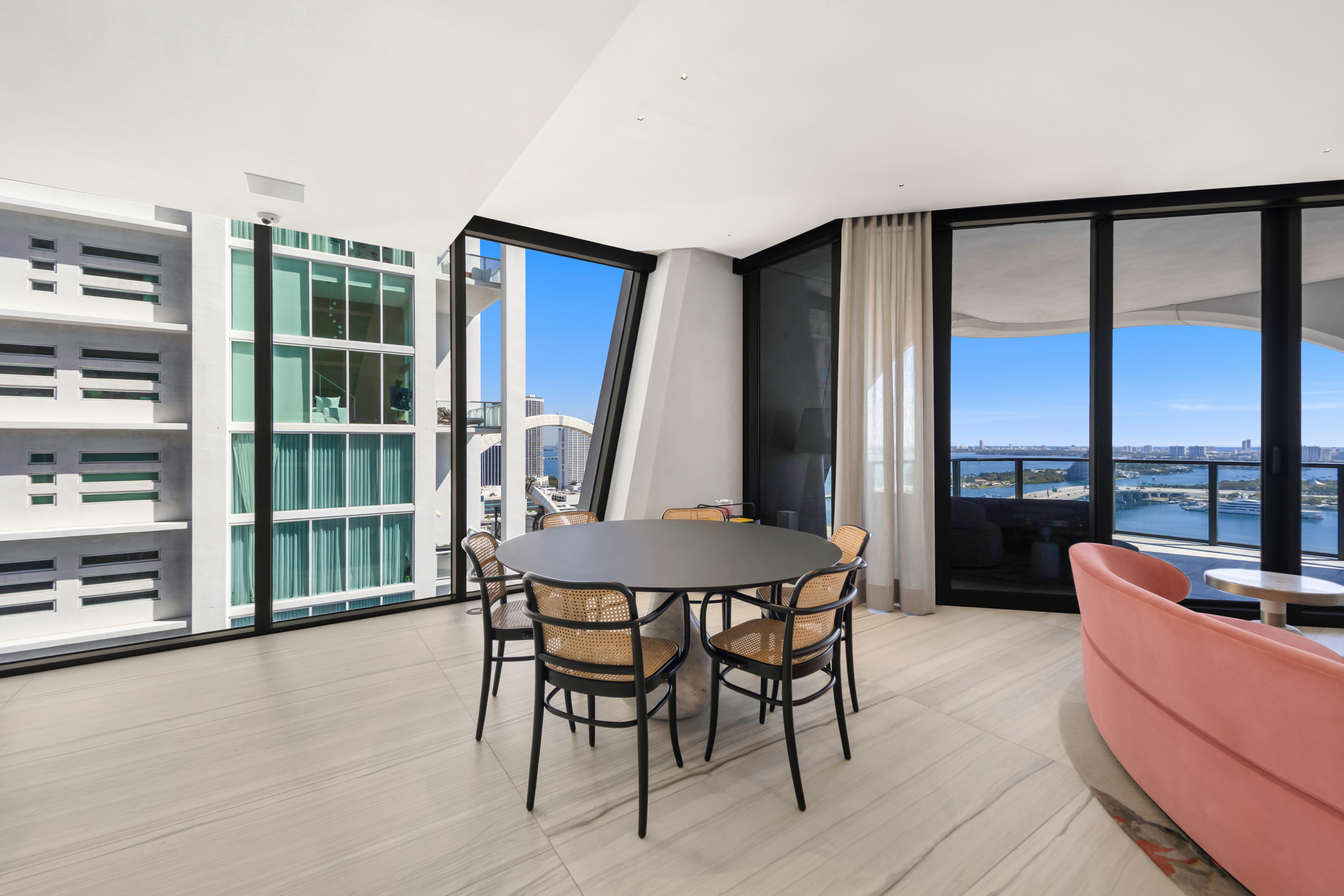  1000 Biscayne Blvd, Miami, FL, 33132 - 物件實景