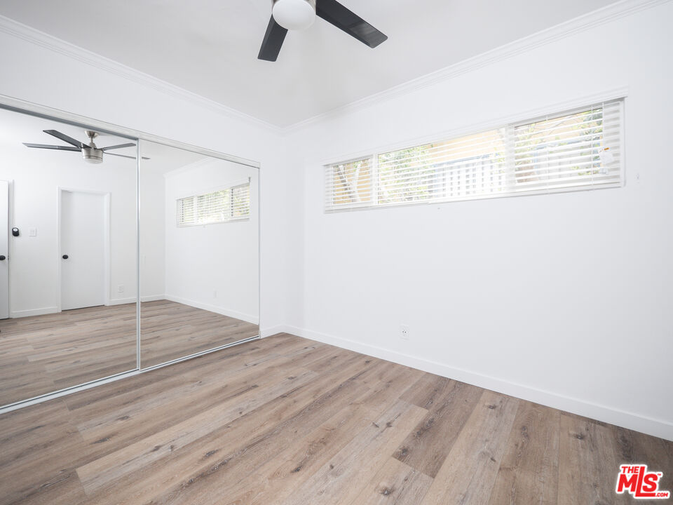 Los Angeles, California, 90066, United States, 4 Bedrooms Bedrooms, ,Residential,For Sale,1991946