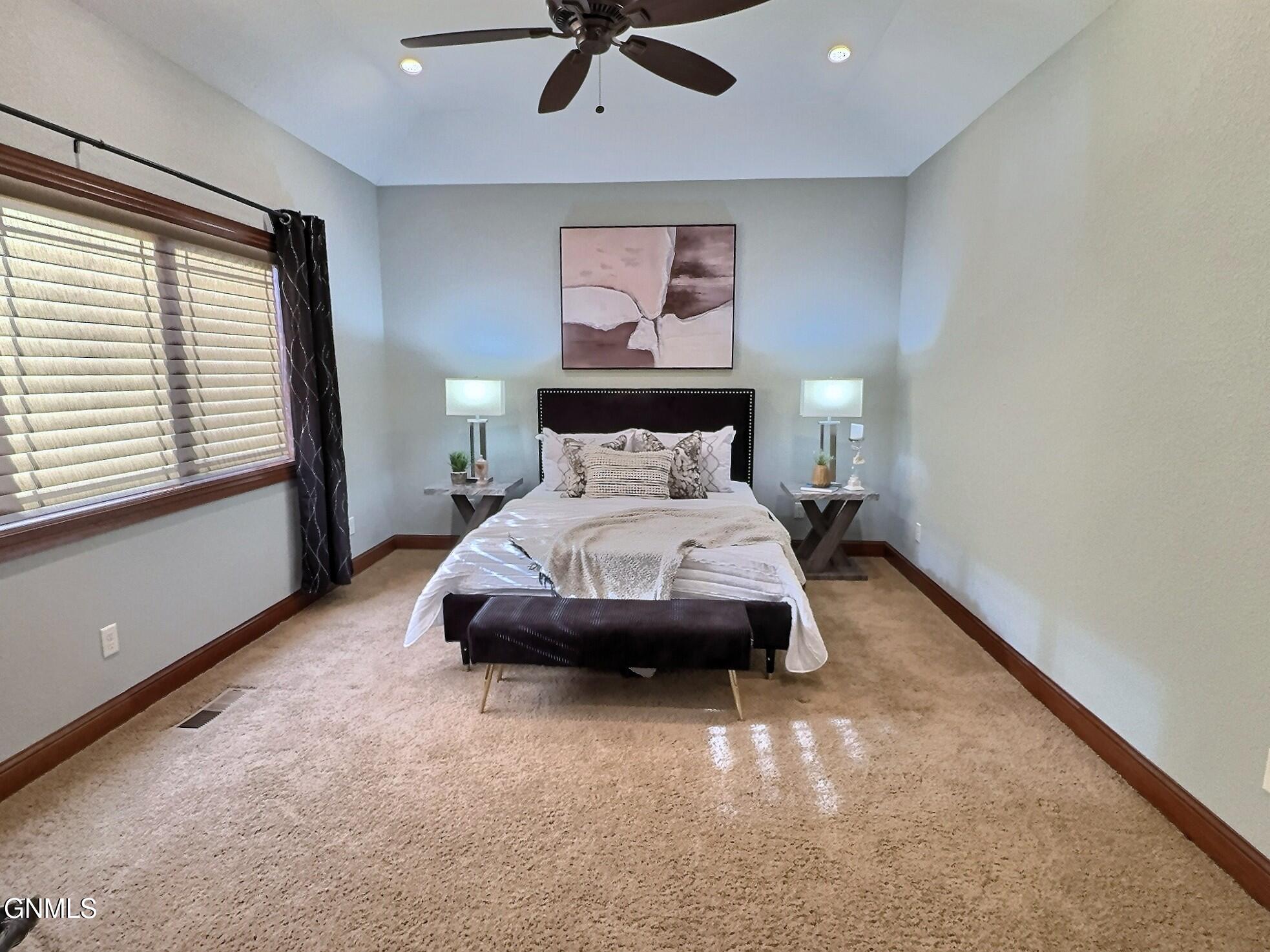 Bismarck, North Dakota, 58501, United States, 4 Bedrooms Bedrooms, ,4 BathroomsBathrooms,Residential,For Sale,2038873