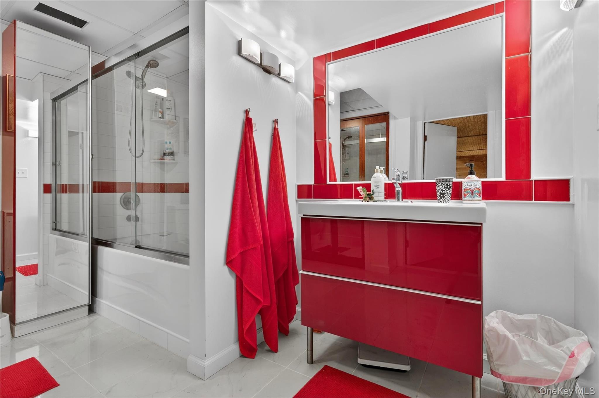 New City, New York, 10956, United States, 4 Bedrooms Bedrooms, ,3 BathroomsBathrooms,Residential,For Sale,2049142