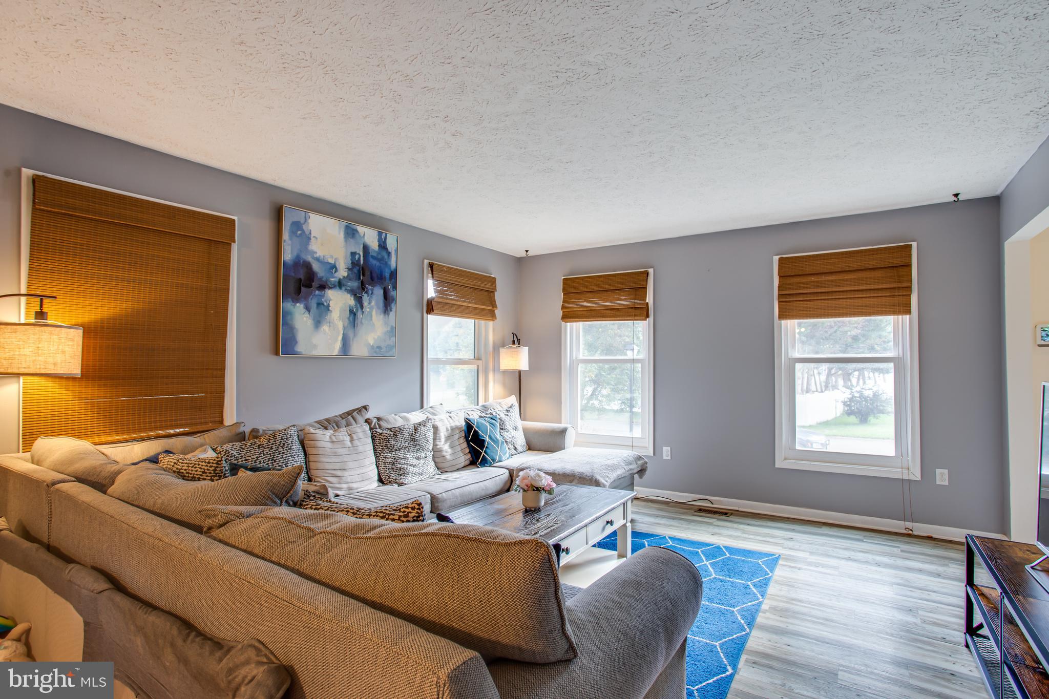 Waldorf, Maryland, 20601, United States, 5 Bedrooms Bedrooms, ,5 BathroomsBathrooms,Residential,For Sale,1977344