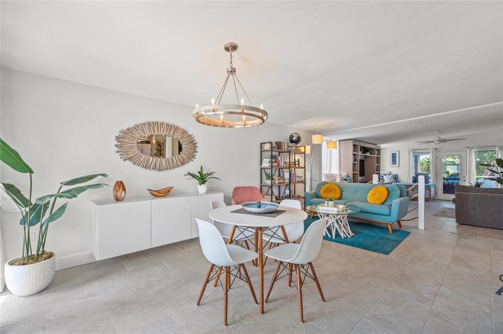 Sarasota, Florida, 34234, United States, 2 Bedrooms Bedrooms, ,2 BathroomsBathrooms,Residential,For Sale,1838237