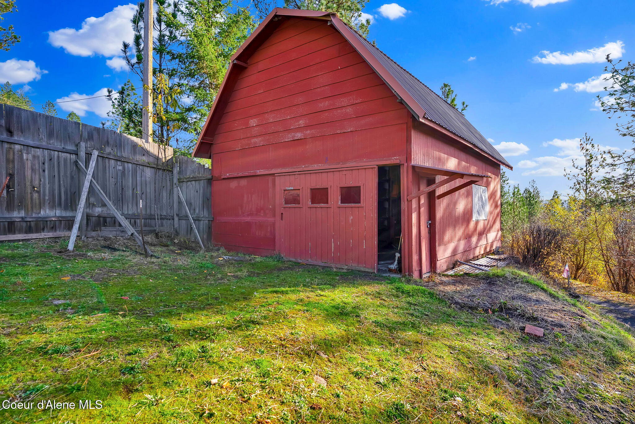 Orofino, Idaho, 83544, United States, 4 Bedrooms Bedrooms, ,Residential,For Sale,1991017