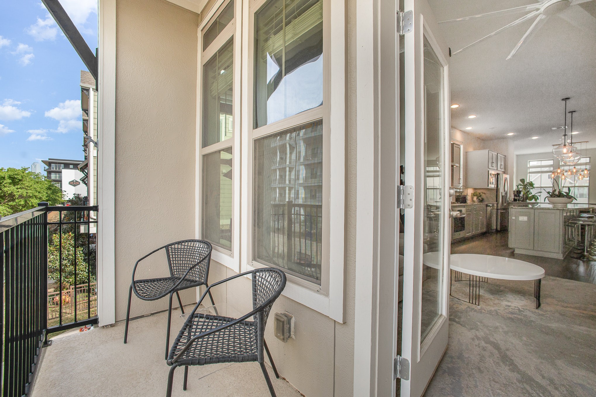 Dallas, Texas, 75212, United States, 3 Bedrooms Bedrooms, ,4 BathroomsBathrooms,Residential,For Sale,1760798