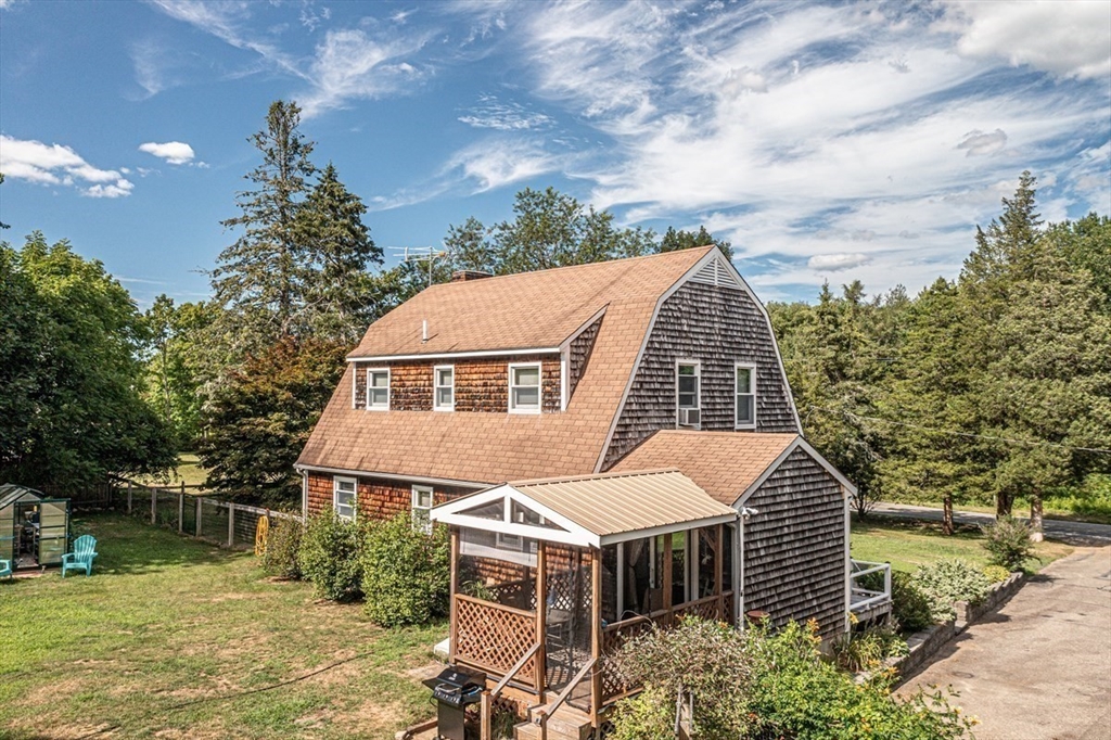 Rochester, Massachusetts, 02770, United States, 3 Bedrooms Bedrooms, ,2 BathroomsBathrooms,Residential,For Sale,1902514