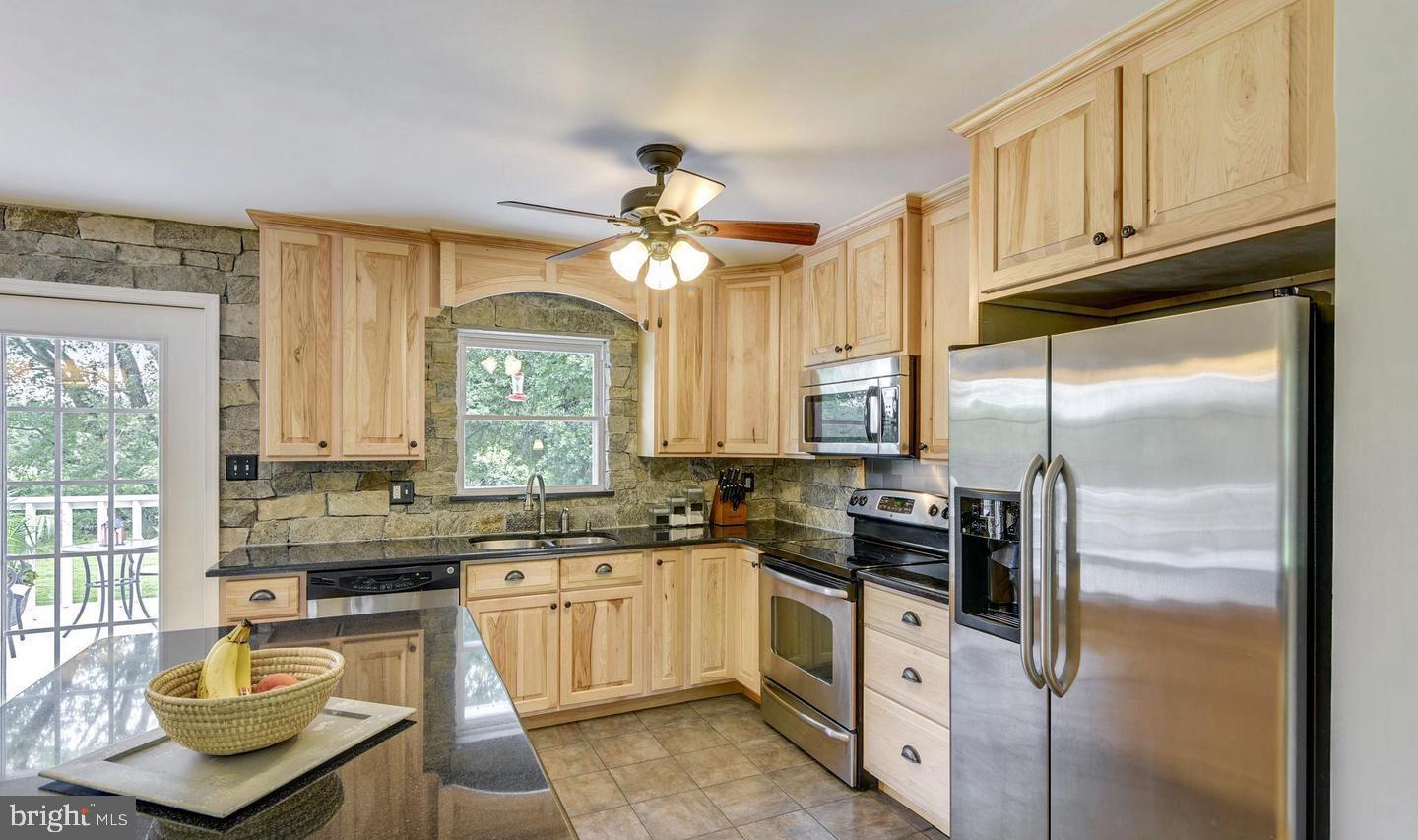 Warrenton, Virginia, 20187, United States, 3 Bedrooms Bedrooms, ,2 BathroomsBathrooms,Residential,For Sale,1987045