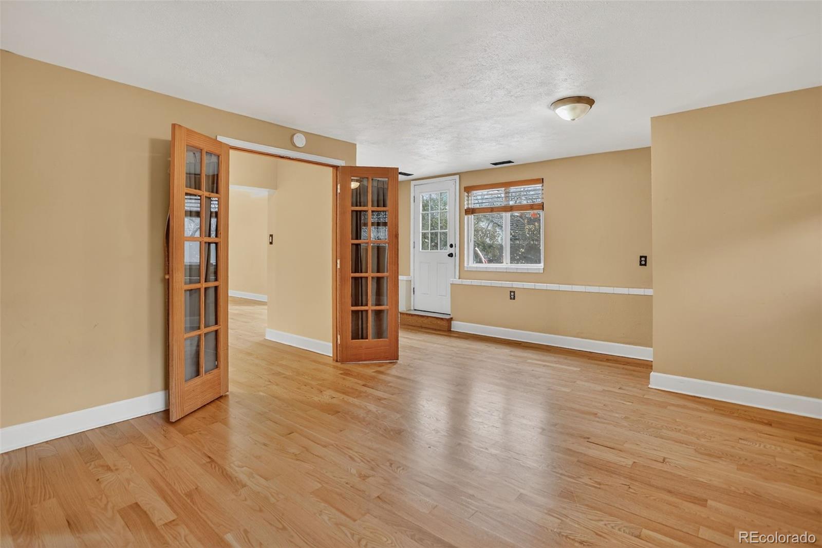 Lakewood, Colorado, 80215, United States, 4 Bedrooms Bedrooms, ,3 BathroomsBathrooms,Residential,For Sale,1991783