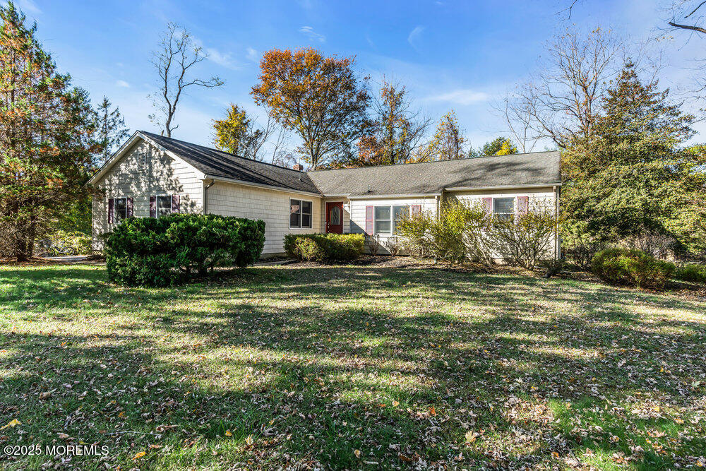 Tinton Falls, New Jersey, 07712, United States, 3 Bedrooms Bedrooms, ,2 BathroomsBathrooms,Residential,For Sale,1987767