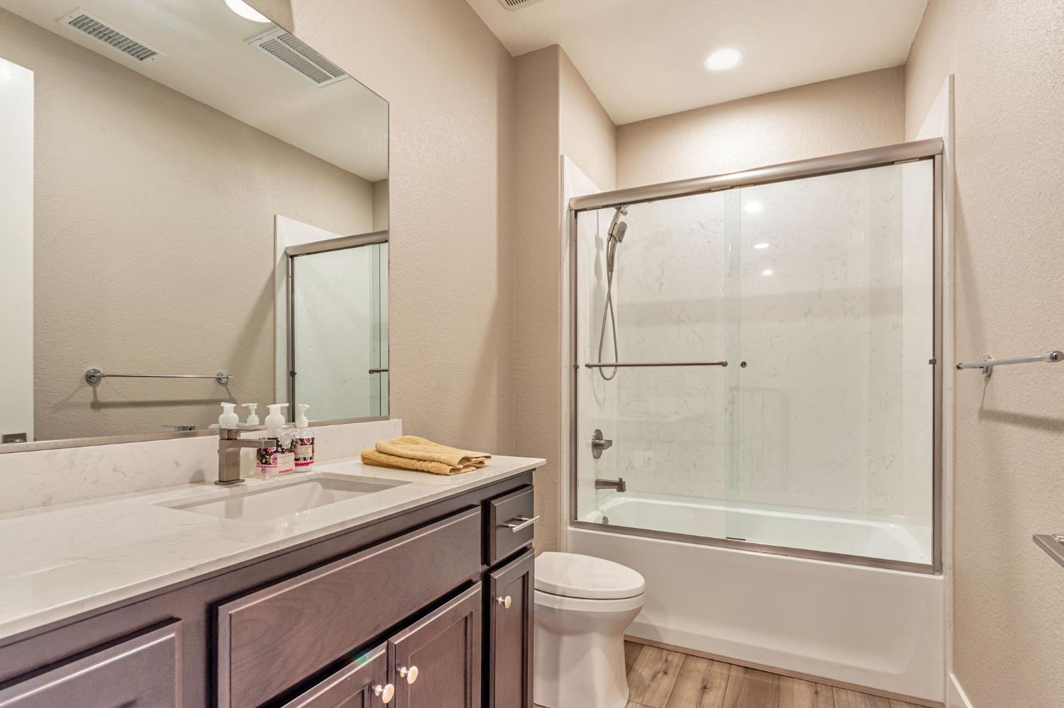 Colfax, California, 95713, United States, 3 Bedrooms Bedrooms, ,3 BathroomsBathrooms,Residential,For Sale,1883373