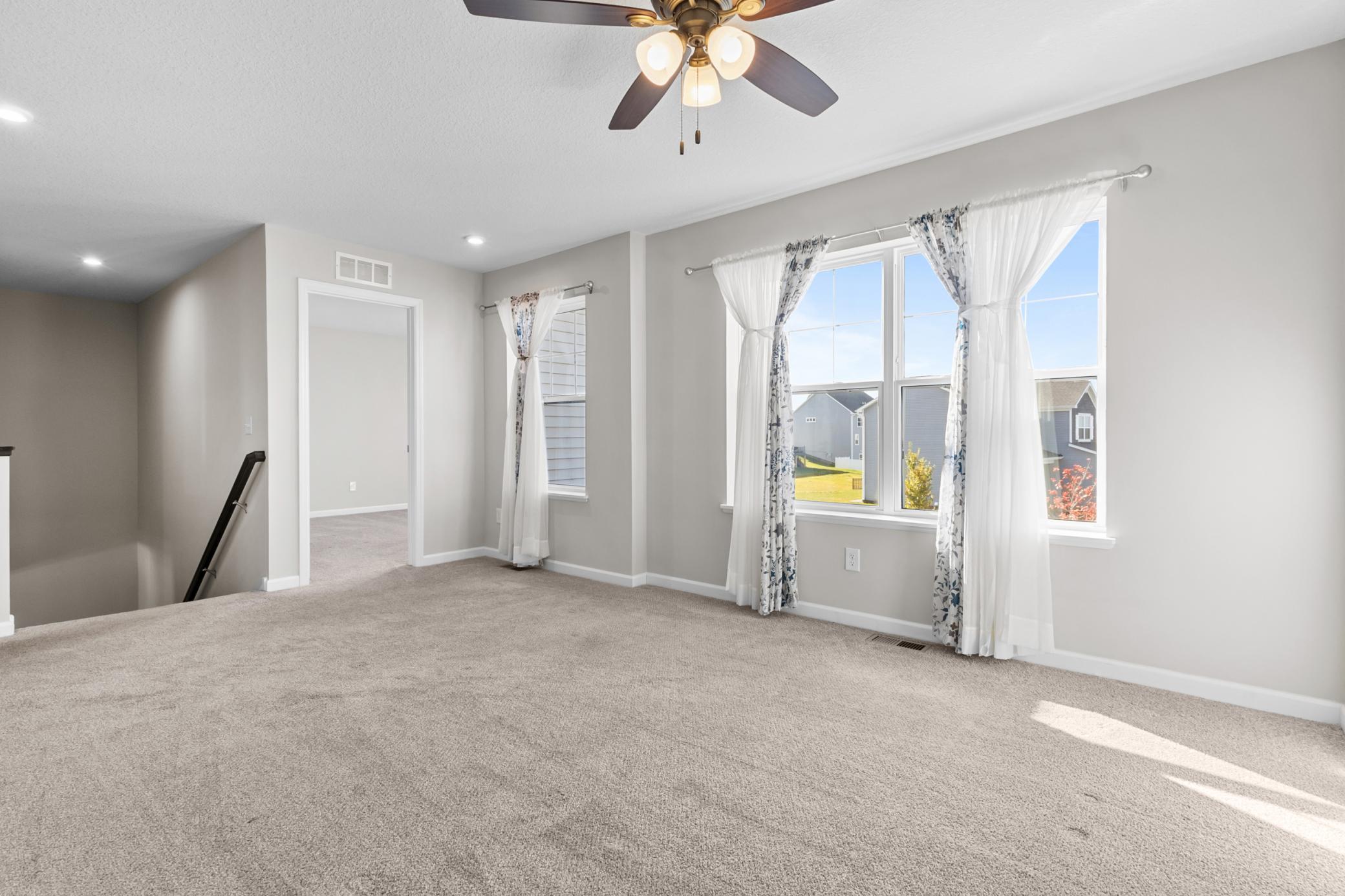 Farmington, Minnesota, 55024, United States, 4 Bedrooms Bedrooms, ,2 BathroomsBathrooms,Residential,For Sale,1991916