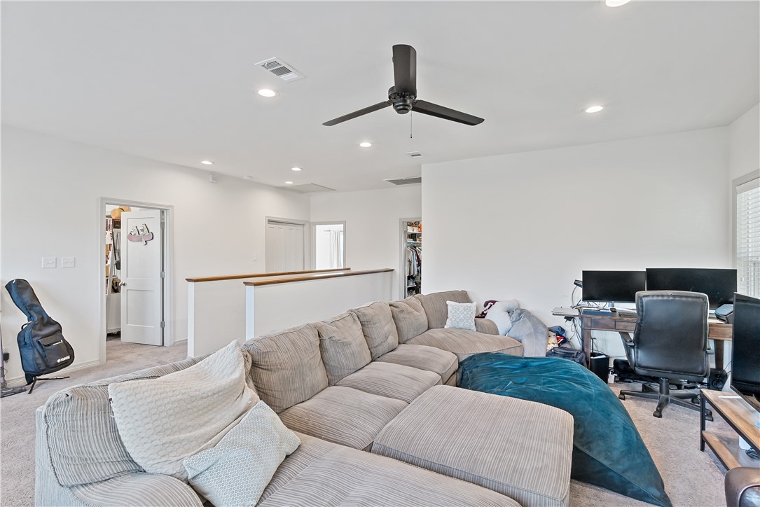 College Station, Texas, 77840, United States, 6 Bedrooms Bedrooms, ,7 BathroomsBathrooms,Residential,For Sale,1989222