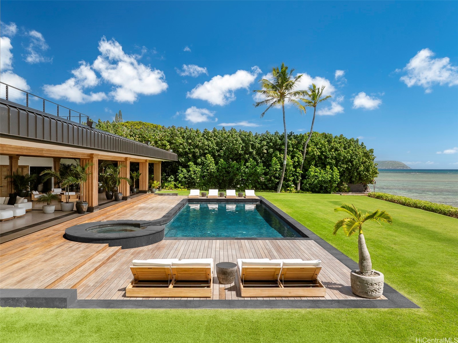 Honolulu, Hawaii, 96816, United States, 6 Bedrooms Bedrooms, ,8 BathroomsBathrooms,Residential,For Sale,1766814