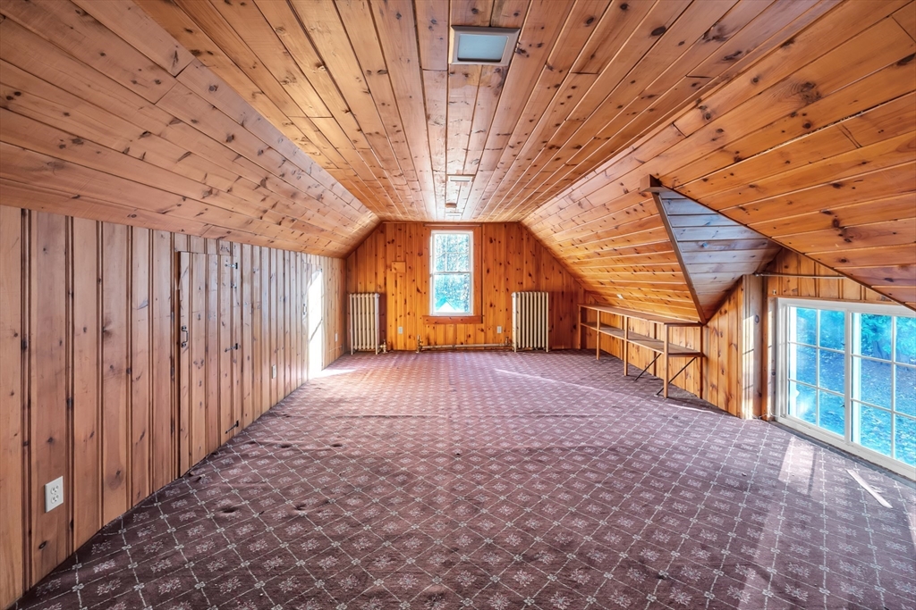 Orange, Massachusetts, 01364, United States, 7 Bedrooms Bedrooms, ,6 BathroomsBathrooms,Residential,For Sale,1991078