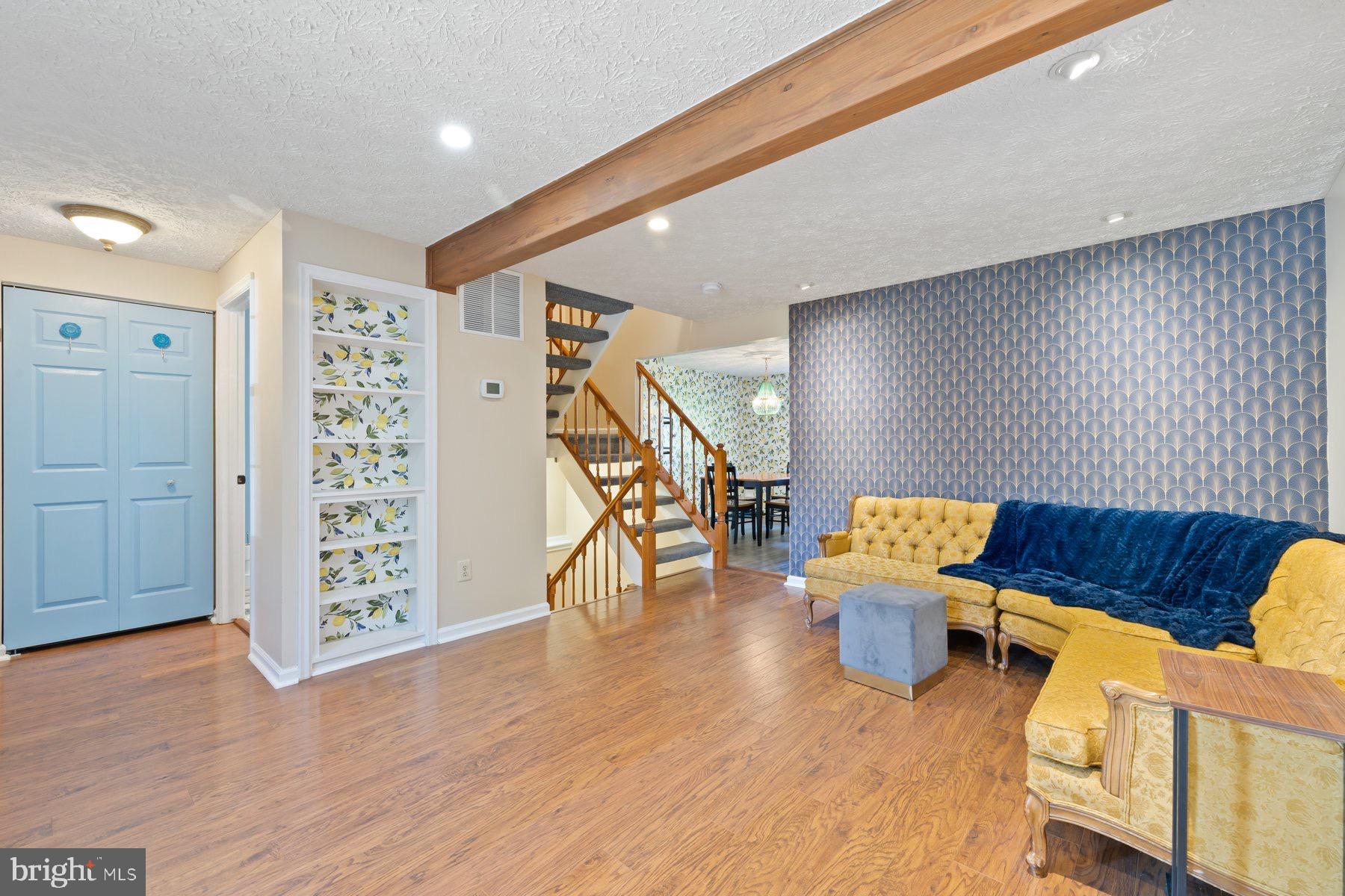 Centreville, Virginia, 20121, United States, 3 Bedrooms Bedrooms, ,4 BathroomsBathrooms,Residential,For Sale,1974352