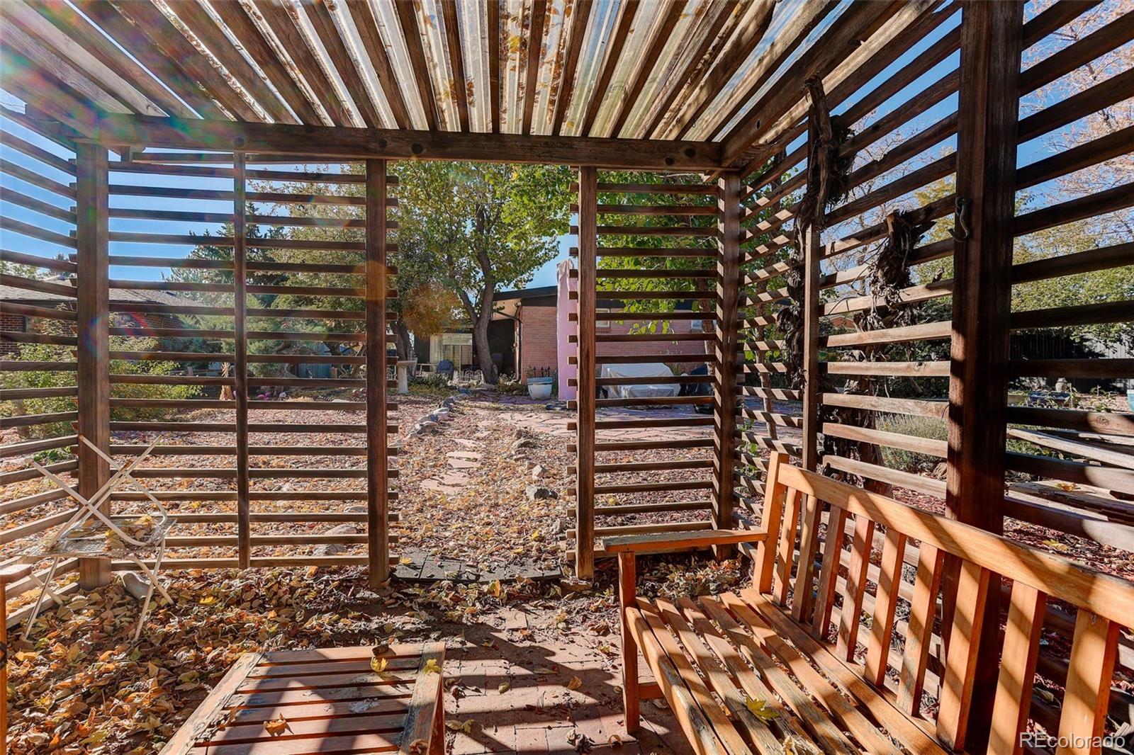 Littleton, Colorado, 80120, United States, 4 Bedrooms Bedrooms, ,1 BathroomBathrooms,Residential,For Sale,1988152