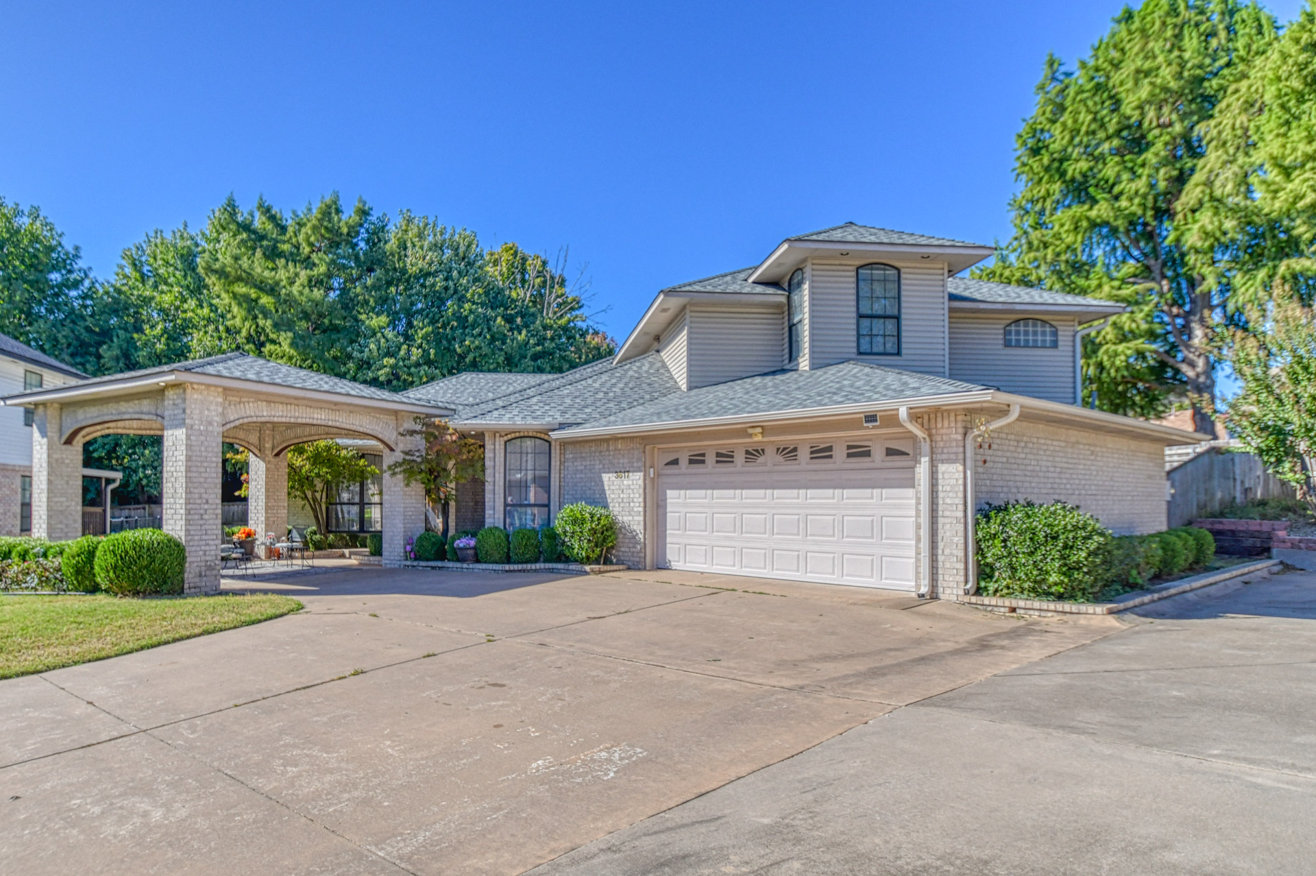 Norman, Oklahoma, 73072, United States, 4 Bedrooms Bedrooms, ,3 BathroomsBathrooms,Residential,For Sale,1967974