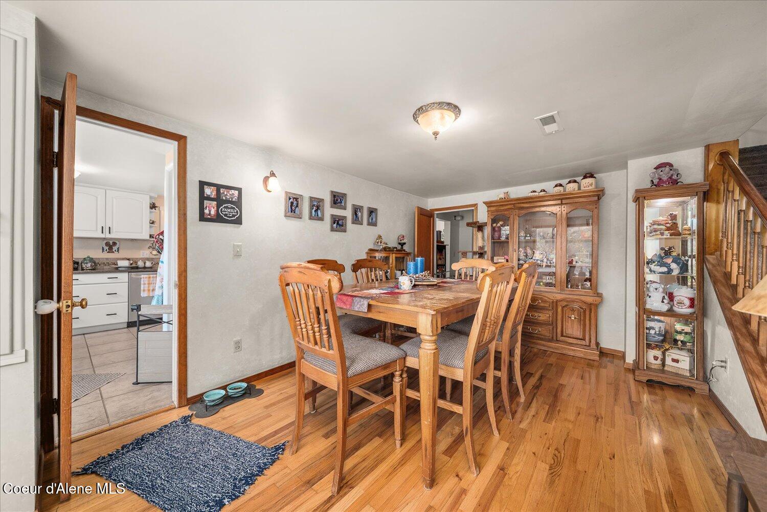 Metaline Falls, Washington, 99153, United States, 5 Bedrooms Bedrooms, ,3 BathroomsBathrooms,Residential,For Sale,1980097