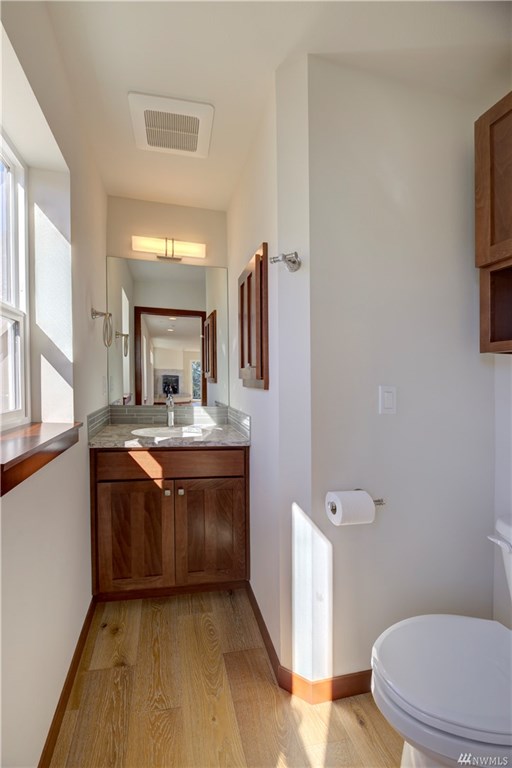 16001 36th Ave NE, Lake Forest Park, Washington, 98155, United States, 2 Bedrooms Bedrooms, ,4 BathroomsBathrooms,Residential,For Sale,16001 36th Ave NE,1621421