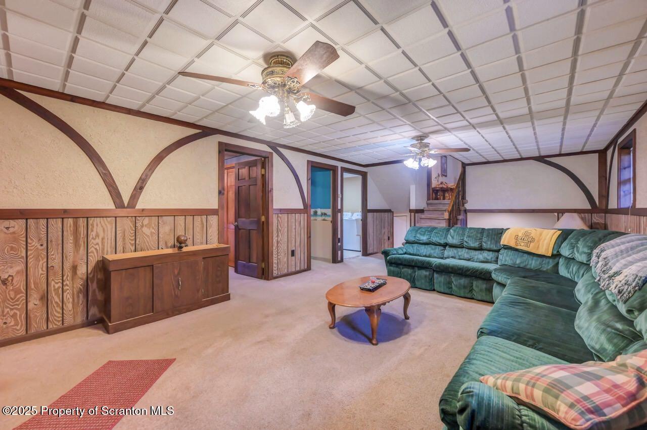 Gouldsboro, Pennsylvania, 18424, United States, 4 Bedrooms Bedrooms, ,3 BathroomsBathrooms,Residential,For Sale,1998512