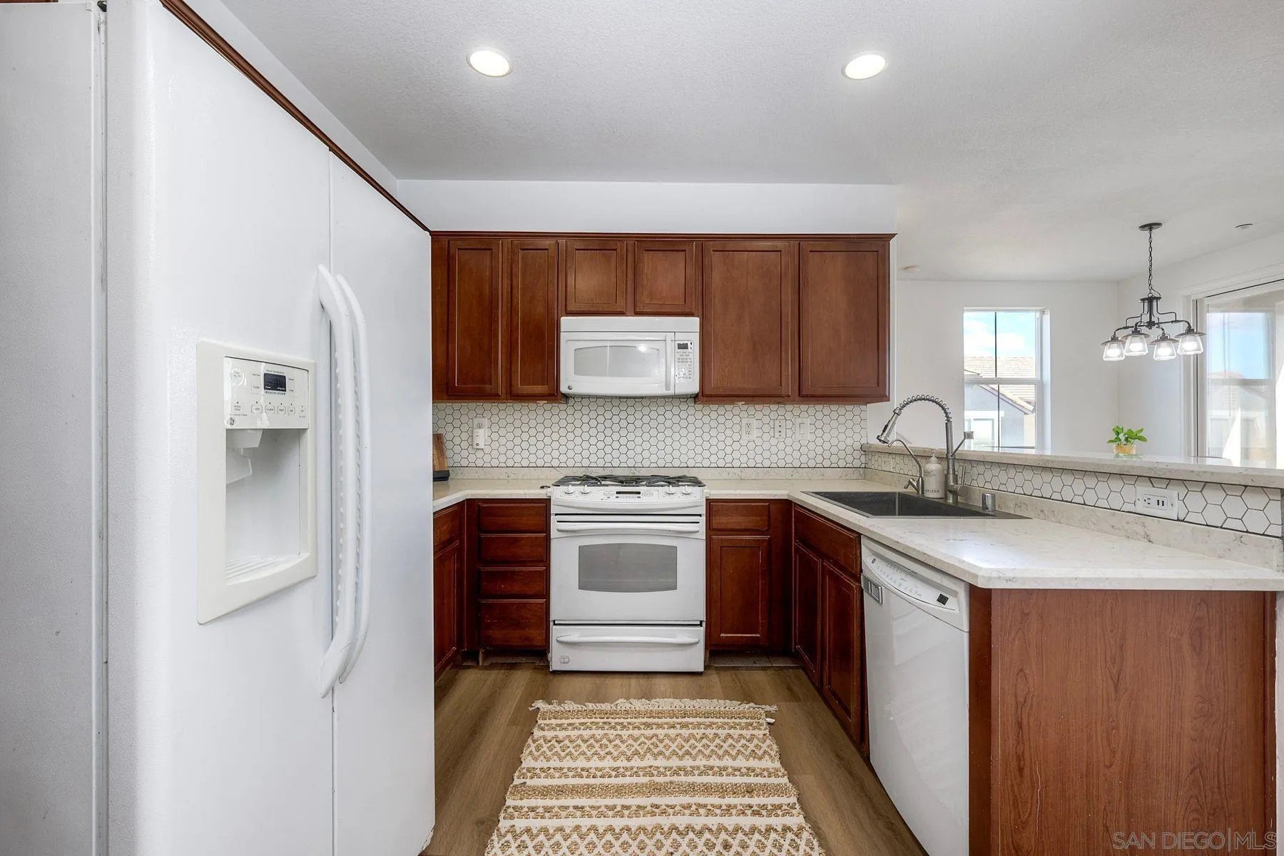 San Diego, California, 92071, United States, 2 Bedrooms Bedrooms, ,3 BathroomsBathrooms,Residential,For Sale,1997470