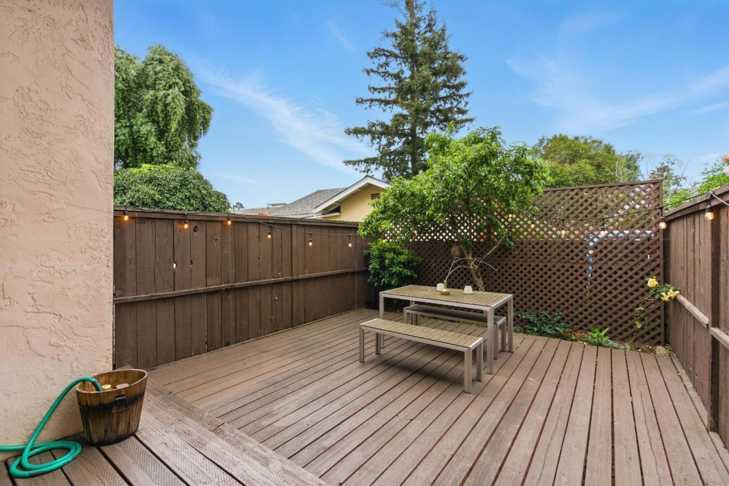 Redwood City, California, 94061, United States, 2 Bedrooms Bedrooms, ,2 BathroomsBathrooms,Residential,For Sale,1939349