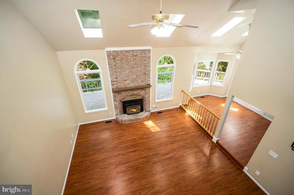 Stafford, Virginia, 22554, United States, 5 Bedrooms Bedrooms, ,4 BathroomsBathrooms,Residential,For Sale,1938309