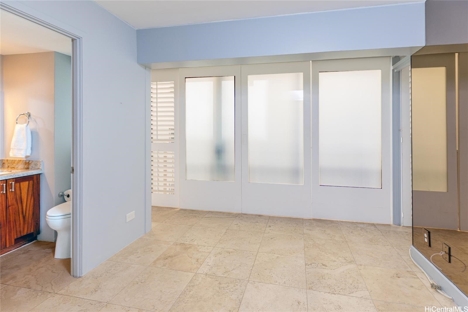 Honolulu, Hawaii, 96815, United States, 2 Bedrooms Bedrooms, ,2 BathroomsBathrooms,Residential,For Sale,1846799
