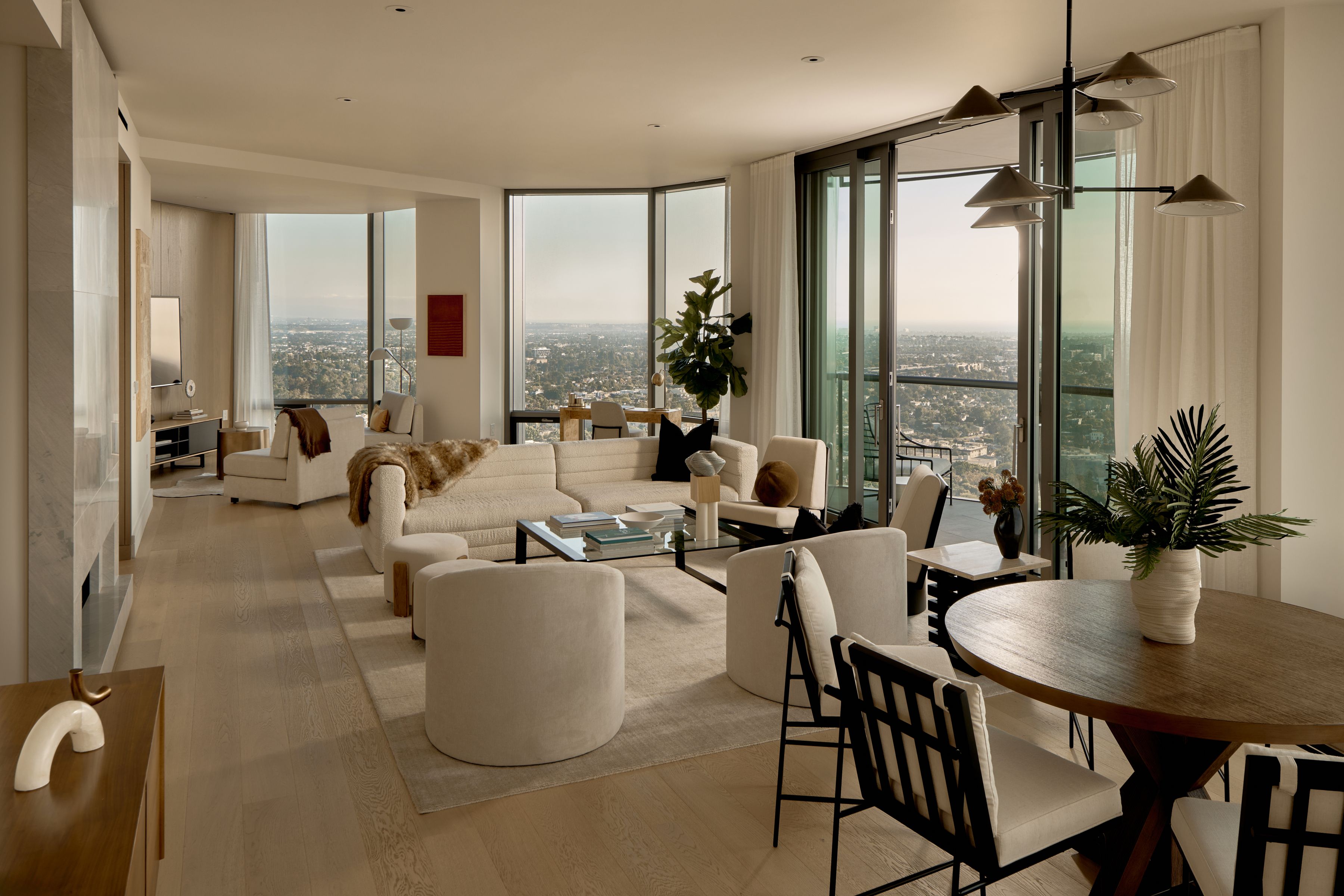  211 W Elm Ct - 物件實景