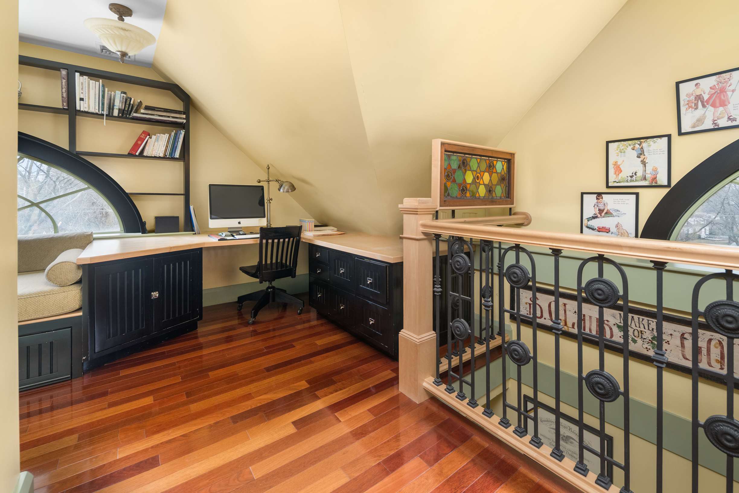  Grand New Englander with 2 Bedroom Apartment in York Village - 物件實景