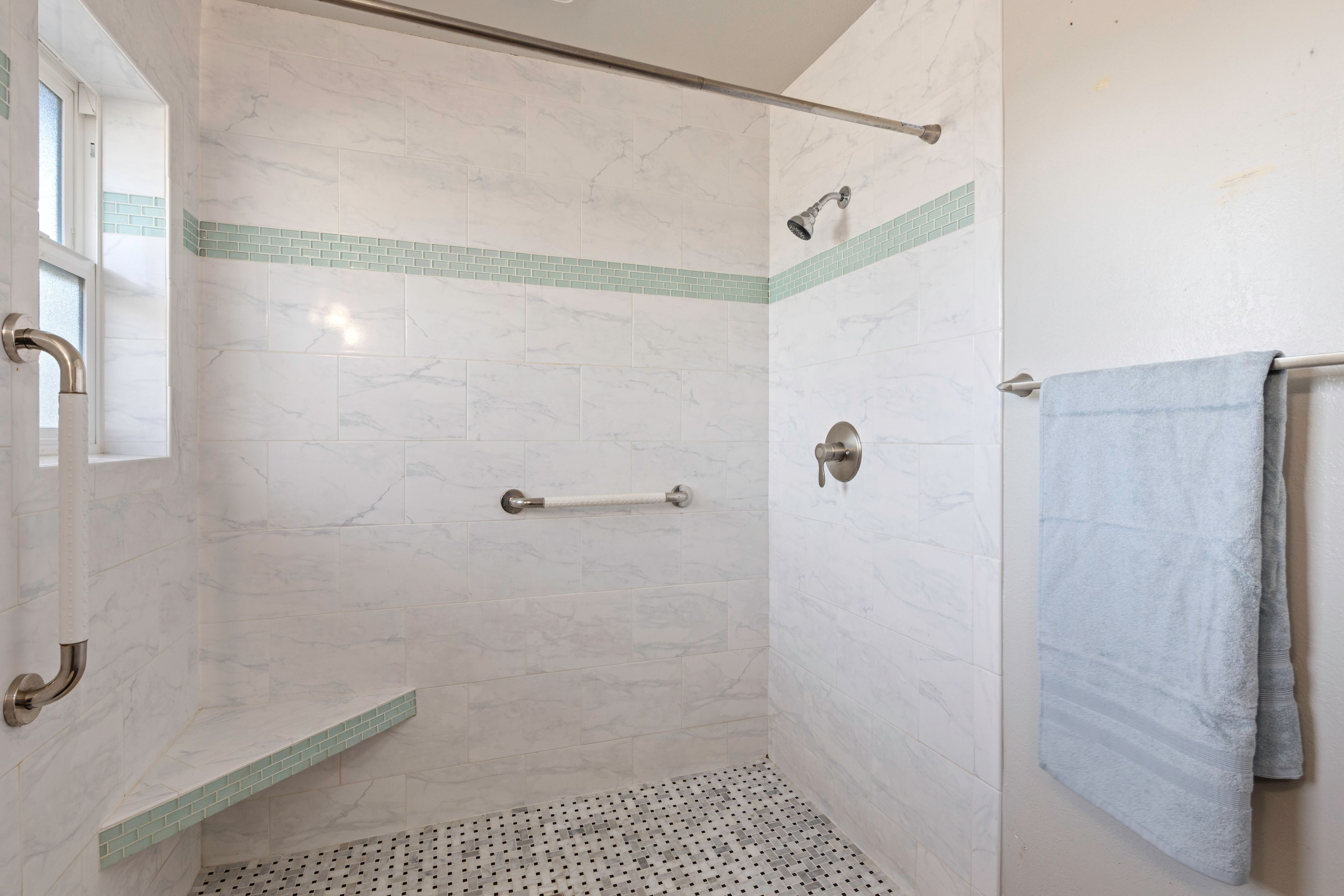  4962 Gaddy Lane - 物件實景