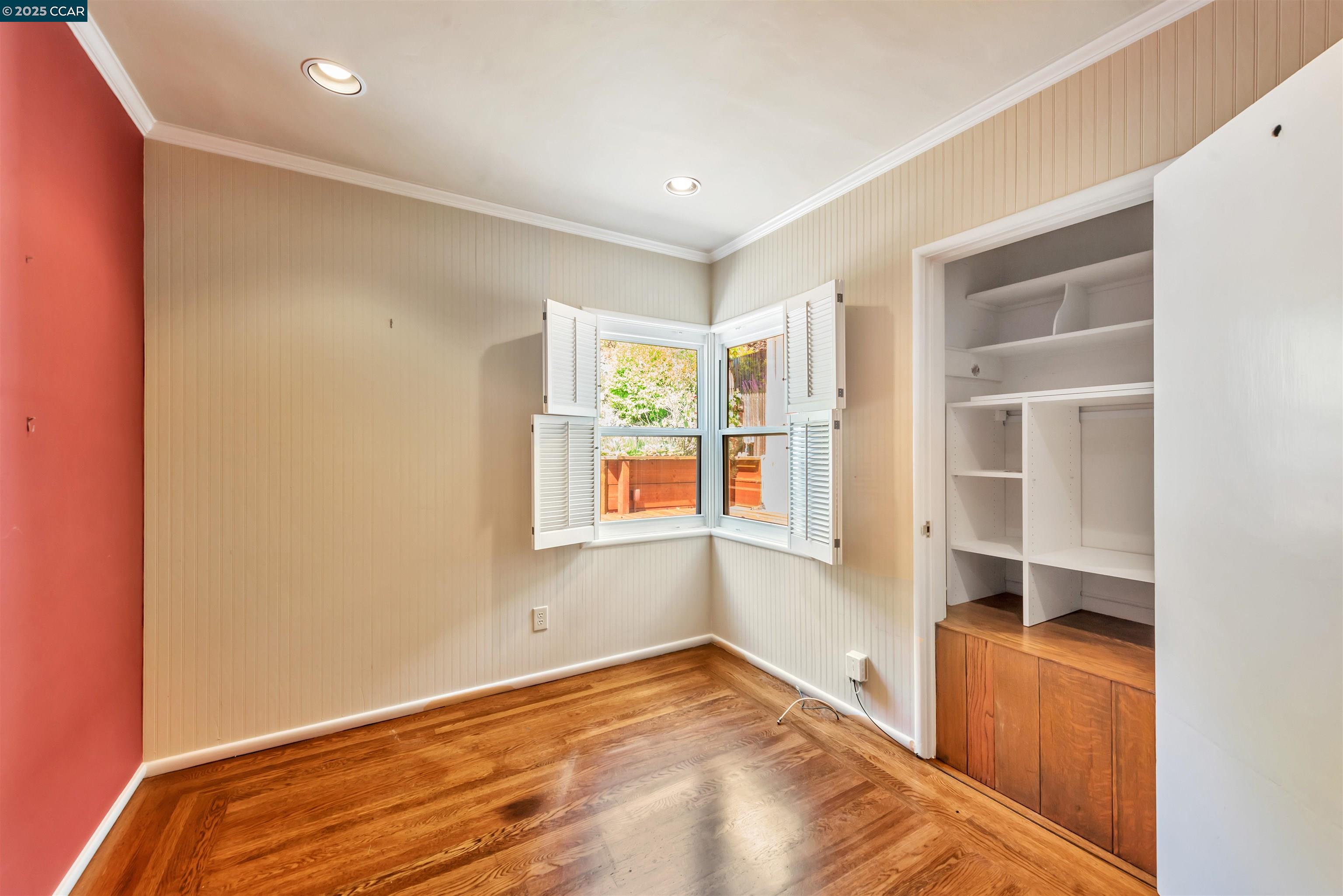Orinda, California, 94563, United States, 4 Bedrooms Bedrooms, ,3 BathroomsBathrooms,Residential,For Sale,1885417