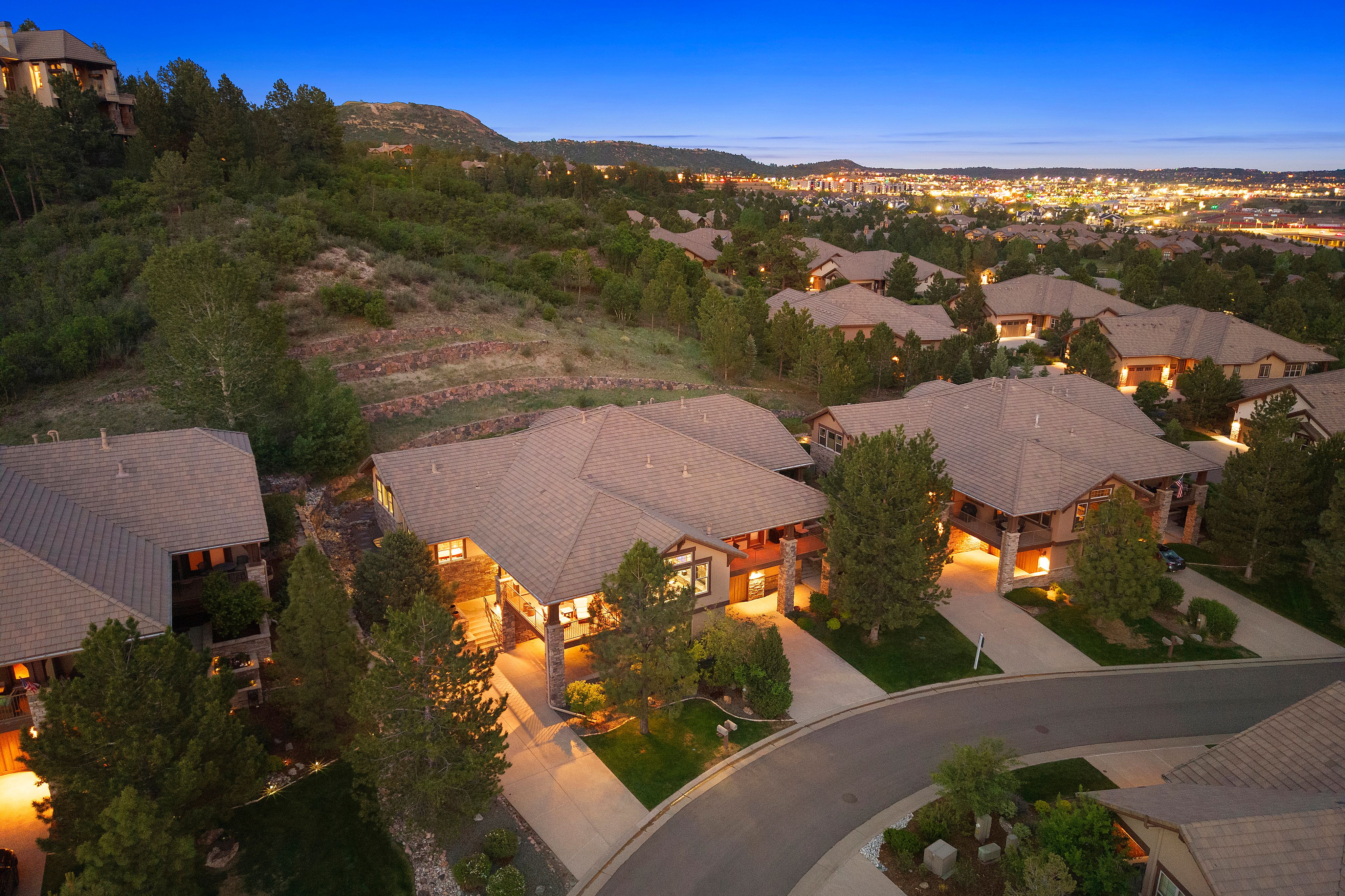  Perched on the ridge with sweeping views of the Front Range - 物件實景