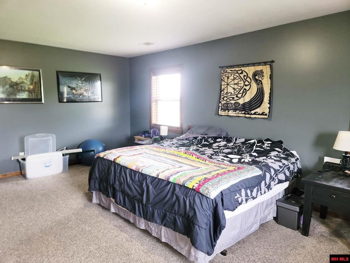 Franklin, Arkansas, 72536, United States, 5 Bedrooms Bedrooms, ,3 BathroomsBathrooms,Residential,For Sale,2039993