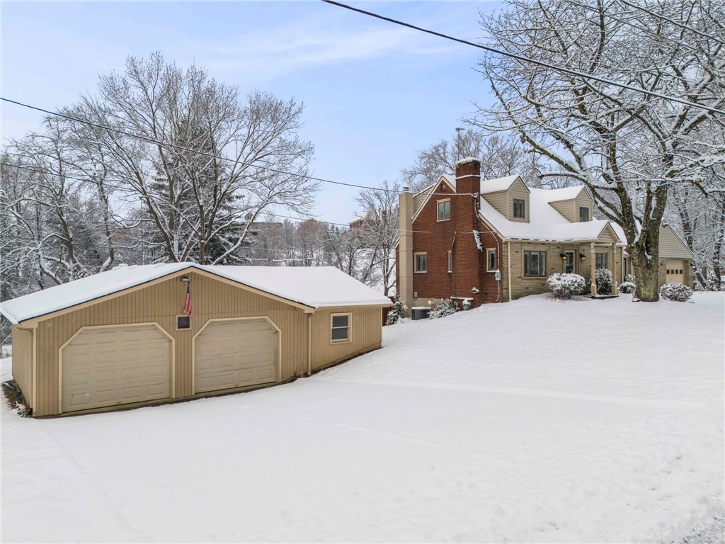 Venetia, Pennsylvania, 15367, United States, 3 Bedrooms Bedrooms, ,3 BathroomsBathrooms,Residential,For Sale,2001468