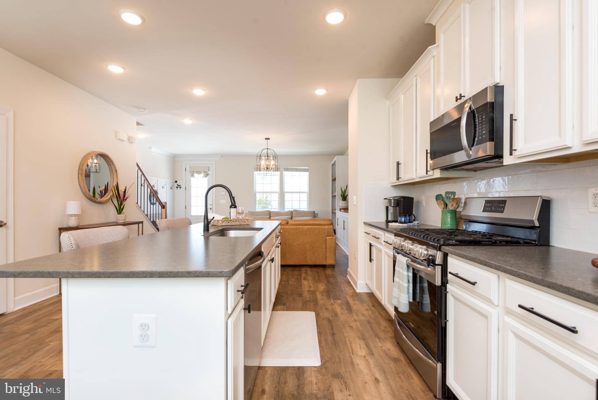 Haymarket, Virginia, 20169, United States, 4 Bedrooms Bedrooms, ,4 BathroomsBathrooms,Residential,For Sale,1980025