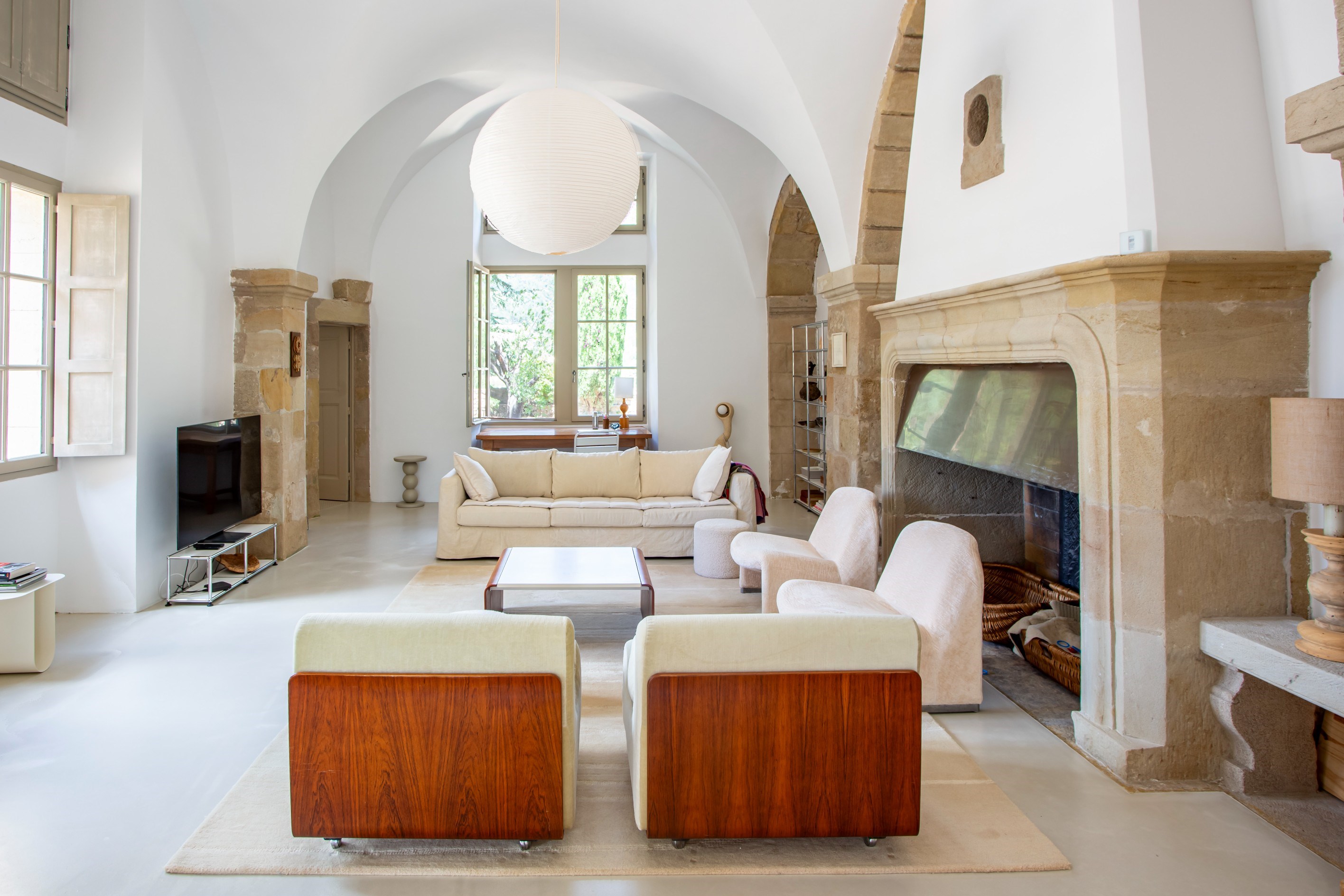  Château de Soubes from 11th Century Reimagined for Contemporary Living - 物件實景