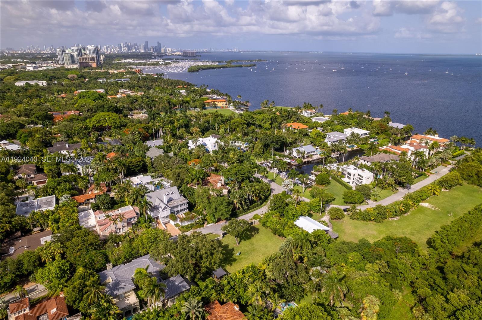 Miami, Florida, 33133, United States, 5 Bedrooms Bedrooms, ,7 BathroomsBathrooms,Residential,For Sale,2002082