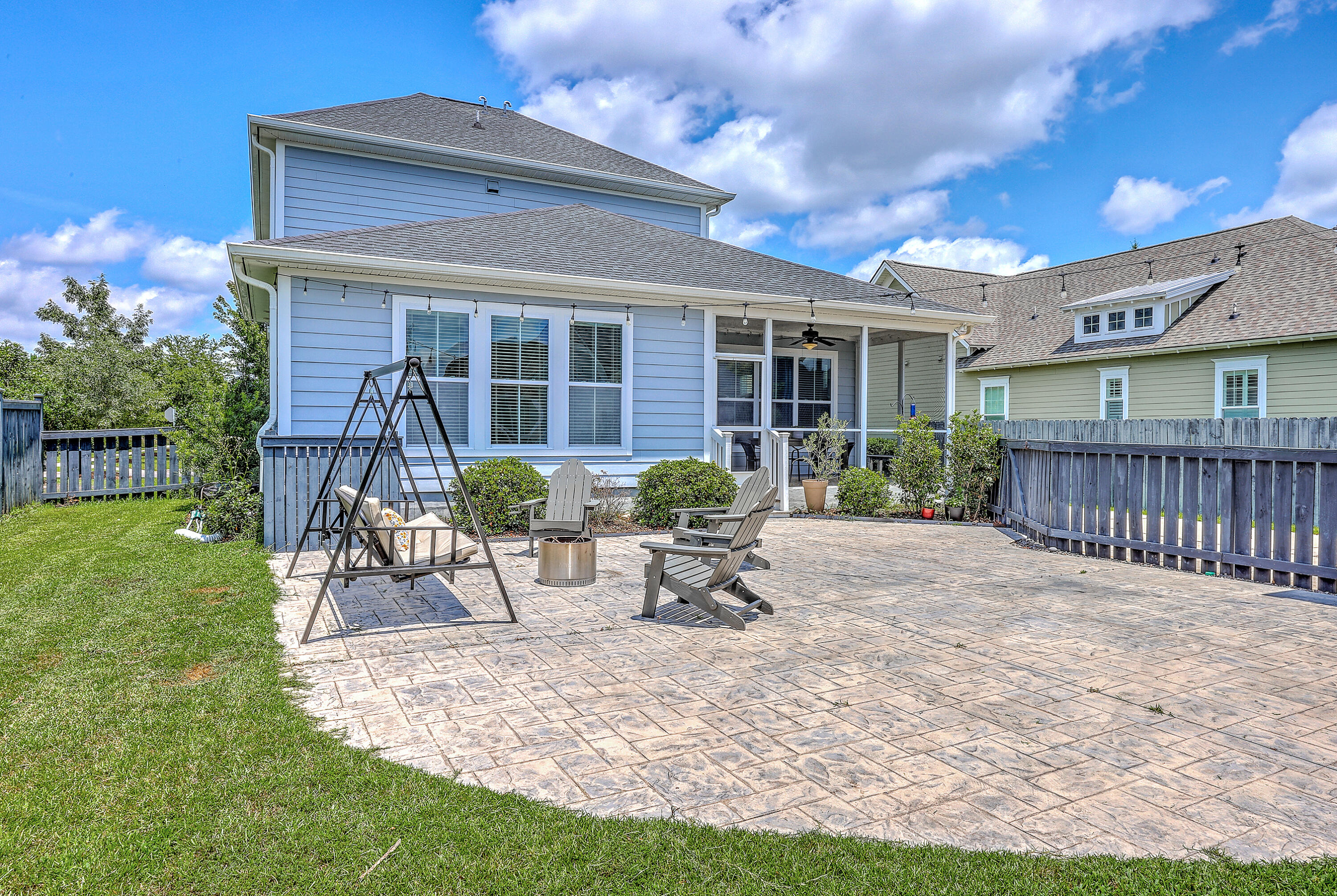 Summerville, South Carolina, 29486, United States, 3 Bedrooms Bedrooms, ,3 BathroomsBathrooms,Residential,For Sale,1889517