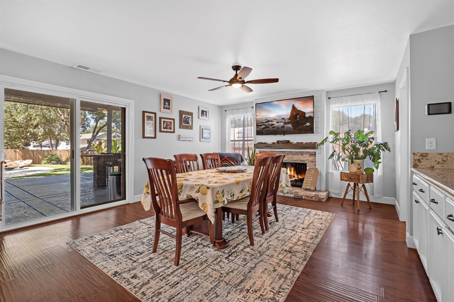 Cameron Park, California, 95682, United States, 4 Bedrooms Bedrooms, ,3 BathroomsBathrooms,Residential,For Sale,1942524