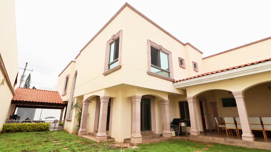 Morelia, Michoacán de Ocampo, 58270, Mexico, 5 Bedrooms Bedrooms, ,4 BathroomsBathrooms,Residential,For Sale,1918215