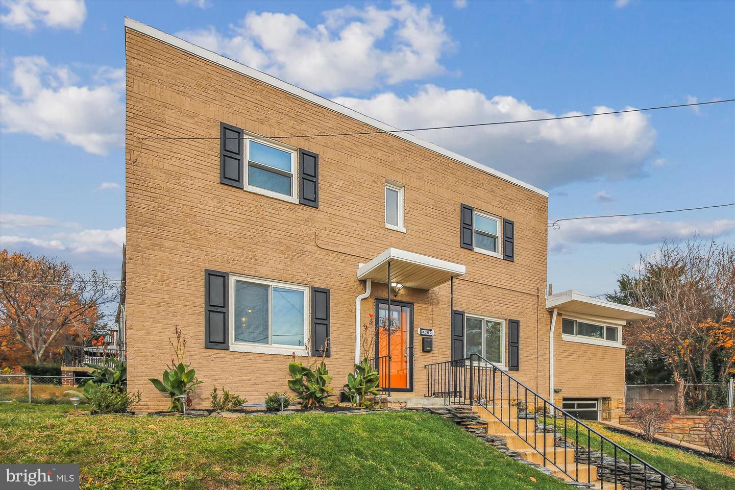 3300 18th Pl Se, WASHINGTON, District Of Columbia, 20020, United States, 5 Bedrooms Bedrooms, ,3 BathroomsBathrooms,Residential,For Sale,3300 18th Pl Se,1431167