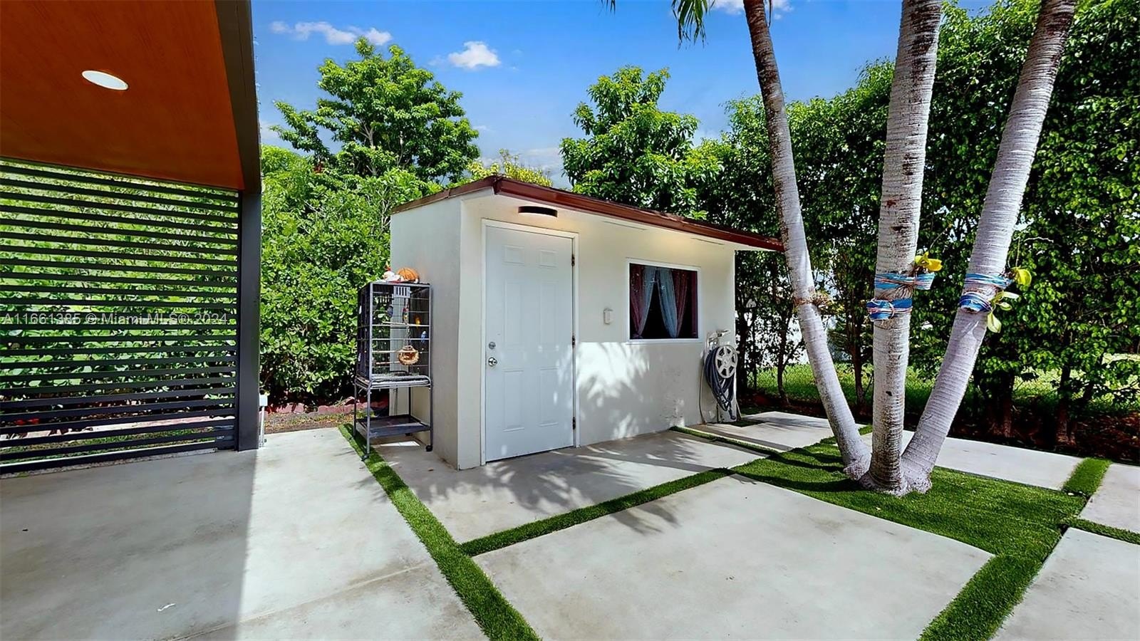 Miami, Florida, 33175, United States, 5 Bedrooms Bedrooms, ,4 BathroomsBathrooms,Residential,For Sale,1978992